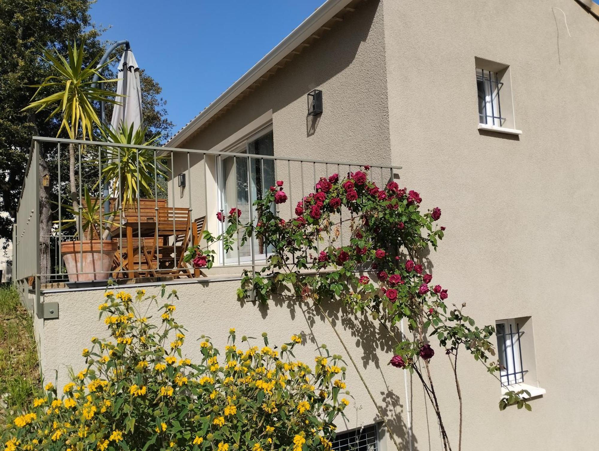 Charmante Maison Avec Jardin Aux Portes Des Gorges De L'Ardeche Saint-Julien-de-Peyrolas Buitenkant foto